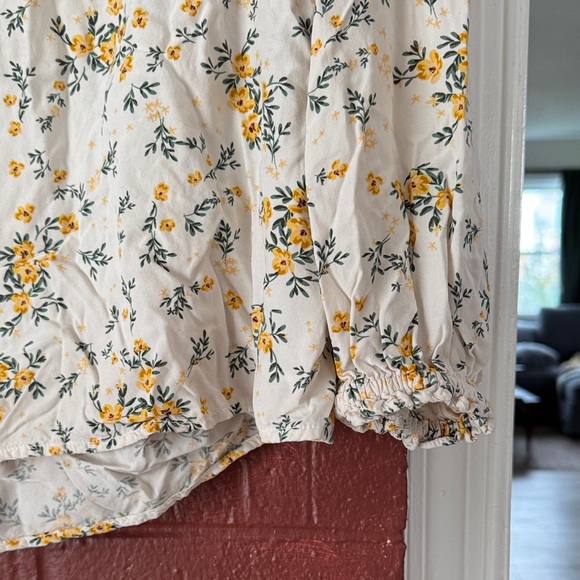 Old Navy Yellow and Cream Floral Blouse - Picture 3 of 3